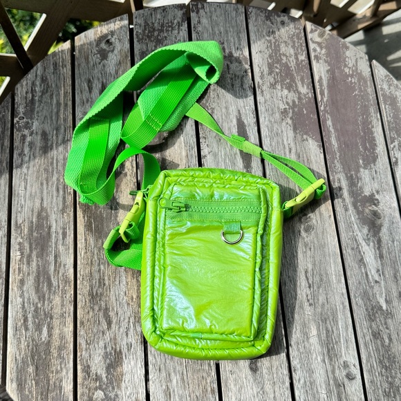 Urban Outfitters Bryn Puffy Nylon Crossbody Bag - Picture 2 of 7